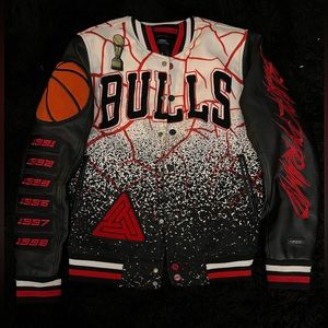 Chicago Bulls Pro Standard x Black Pyramid Full-Snap Varsity Jacket - White
